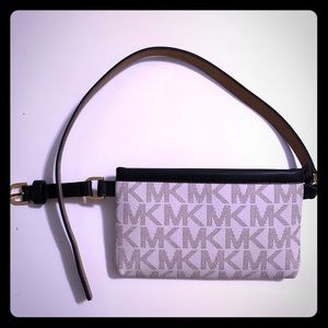 EUC Michael Kors Fanny Pack
